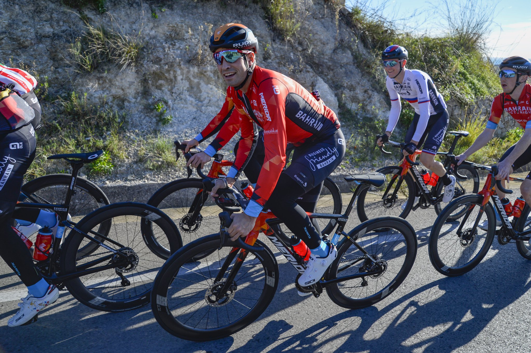 Team Bahrain Victorious - group - Mikel Landa